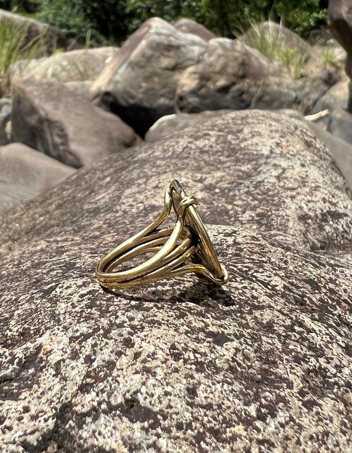MEDALLÓN RING - BRASS