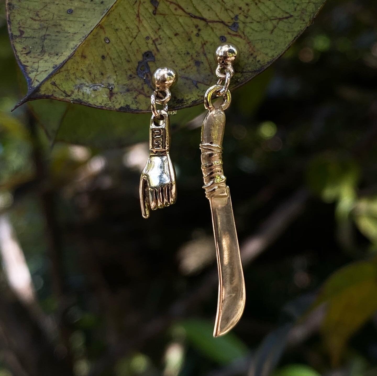 EL MACHETE STUD - BRASS