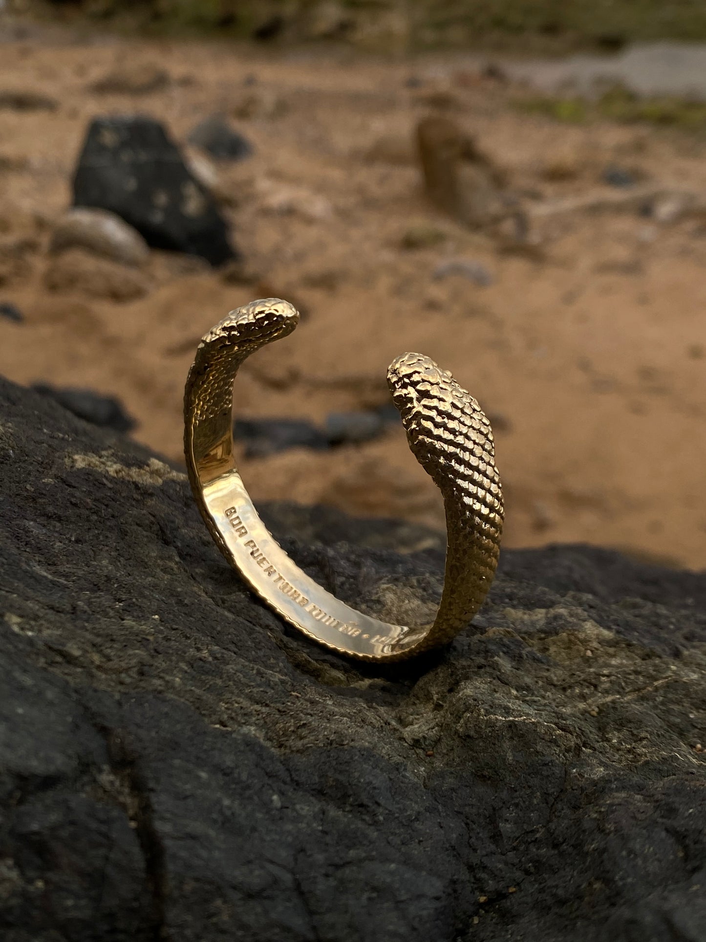 BOA CUFF - BRASS