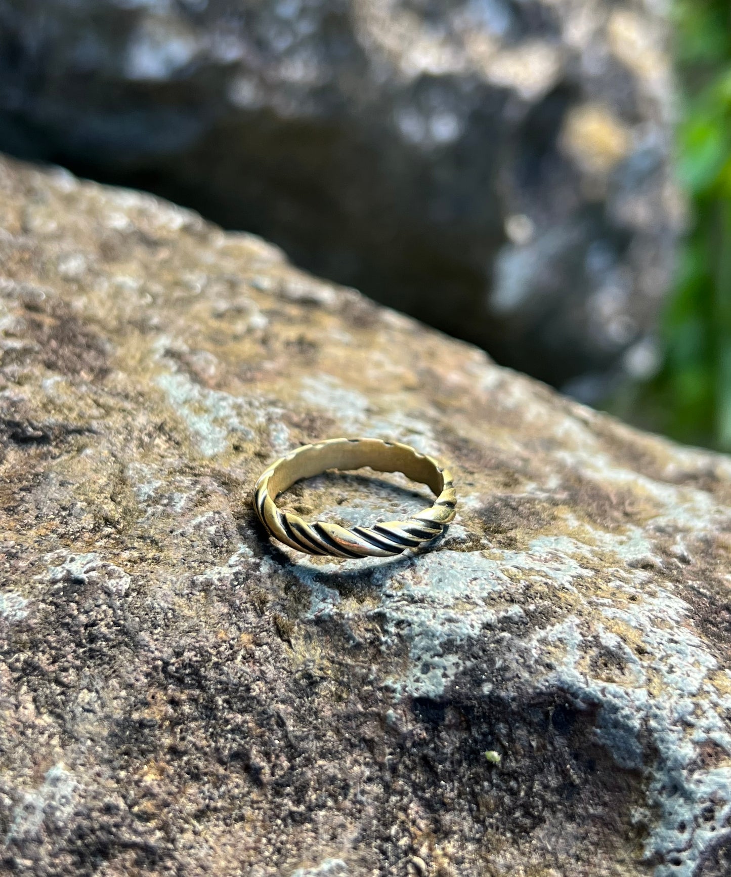 SOGA RING - BRASS